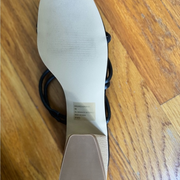 Steve Madden Black Assured Women's Sandals - Picture 11 of 13